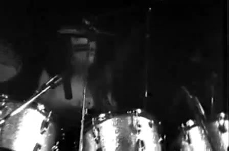 KISS - Strutter (Live 1975) – смотреть видео онлайн в Моем Мире | Ринат Максутович Абдуллин