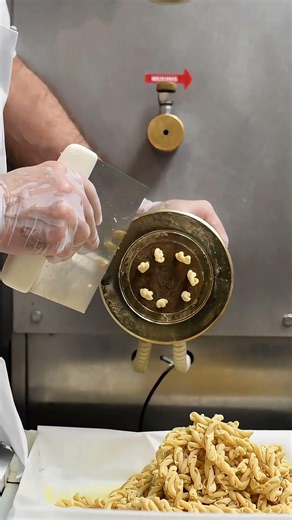 Handcrafted daily. See what’s on the menu at Sorellina