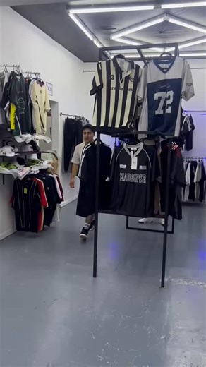 BNK on Instagram: "Así o más improvisado 😂. Entraron muchísimas cosas nuevas 🔥💣"