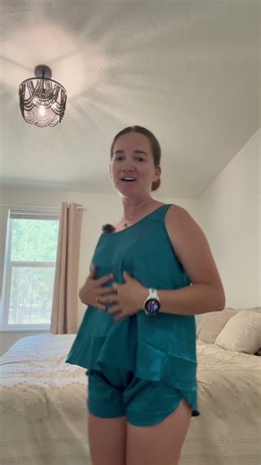 Feels soft and cool silk pajamas!