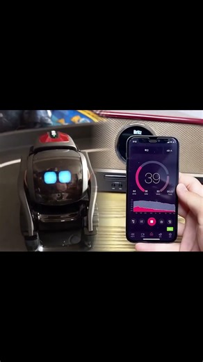 Vector robot is so excited