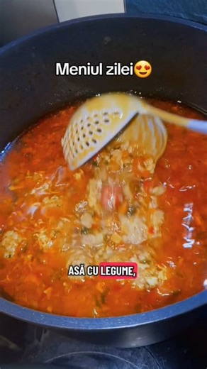 6.6K views · 34 reactions | O mică inspirație pentru meniul zilei – idei simple și gustoase, pe care fiecare le poate adapta după preferințe. Voi ce ați alege astăzi? Eine kleine Inspiration für das Tagesmenü – einfache und leckere Ideen, die jeder nach seinem Geschmack anpassen kann. Was würdet ihr heute wählen? #meniulzilei #inspiratieculinara #gatestsicuplacere #foodideas #rezetedeschnell | Calistru Viață Cu Gust | Facebook