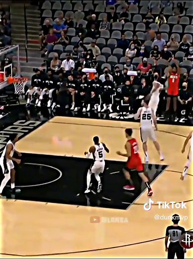 Jalen Green Attempts Historic 3-Point Line Dunk in NBA