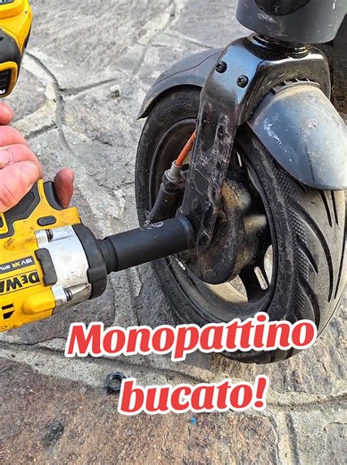 Tutti in giro coi monopattini ma qualche volta si bucano anche loro! #auto #lucadaniofficial #meccanico #officina #tutorial