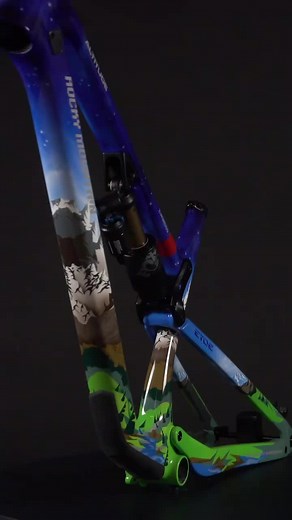 Mountains on a RockyMountain #etoe #martingrey #bikelife #bikesoftiktok #tiktokbiker #mtb #downhill #enduromtb #dreambikebuild