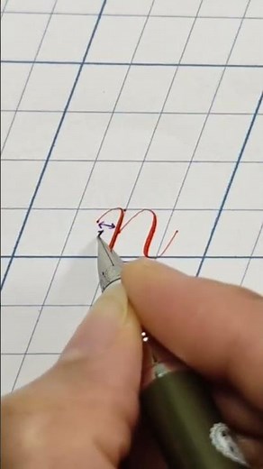 How to write the lowercase letter 'n' in slanted style | Detailed guide to practicing beautiful h...