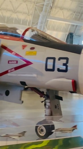 F4 vs Mig 21 #smithsonian #museum #usaf #vietnam #fighterjet #F4 #MiG21 #airplane #aircraft #marines