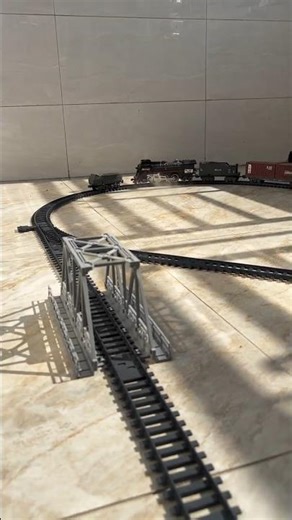 This is how you have fun playing with remote-controlled trains #remotecontrol
