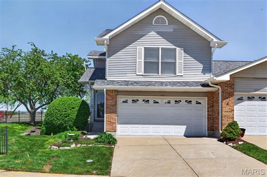 102 Parc Forest Trail #8A, Saint Charles, MO 63303 - MLS 26007714 - Coldwell Banker