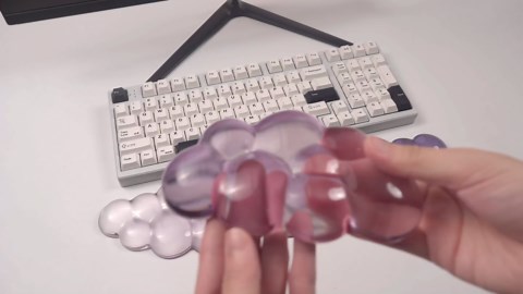 Ergonomic Cloud Silicone Gel Keyboard and Mouse Wrist Rest Set – Clear Wrist Rest for Computer Keyboard 60%/68%/75%, Comfort & Support for Typing and Gaming (Grey Purple)