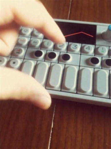 OP-1 + Fugue Machine - Wavetable Pulse