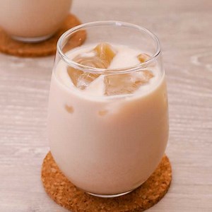 濃厚なミルクが味わえる♪ ミルクブリューコーヒーのレシピ動画・作り方 | デリッシュキッチン