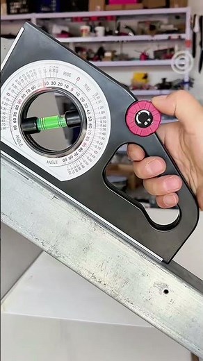 Useful magnetic slope measuring ruler