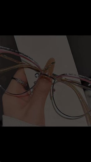 colormatic glasses All posted are available K150👆👆👆👆👆 Call or whatsapp 0976136852