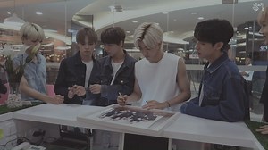 18K views · 2.9K reactions | NCT DREAM visits SM Entertainment Indonesia Office! #NCTDREAM #NCT #SMEntertainment #SMTOWN | SMTOWN | Facebook