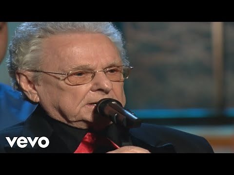 Bill & Gloria Gaither - Gloryland [Live] ft. Ralph Stanley, The Clinch Mountain Boys