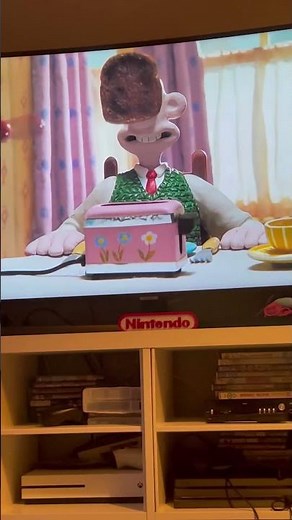 Wallace And Gromit: The Wrong Trousers | Jam Catapult Shoots Toast