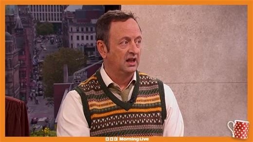 Is it time for your energy bill MOT? Consumer champ Matt Allwright reveals why one month’s bill is the ‘golden’ credit to have – and how quoting condition 27 might get you a refund. To watch this with subtitles, go to BBC iPlayer and search for Morning Live from 3/10/2025. | BBC Morning Live