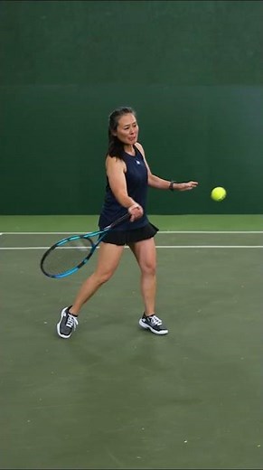 Looking for a light, comfortable tennis shoe at a great value?! Check out the Babolat Jet Tere 2