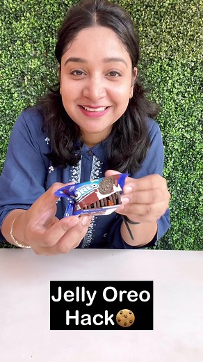 Jelly Wala Oreo😱😱 #oreo #jellyoreo #neworeo #newflavouroforeo #oreobiscuit #chocolate #jelly #reels #foodreels #tasty #recipe #vegrecipes #easyrecipe #fun2ooshfood | Fun2oosh Food