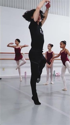 Brush to the Side or Go Directly Up? Here’s the Difference