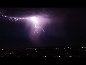 STORMWATCH: KPIX 5's Mary Lee and Kiet Do update thunderstorms rolling through the San Francisco Ba