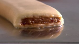 How It's Made S07:E15 - Fig Cookies and Tool Boxes