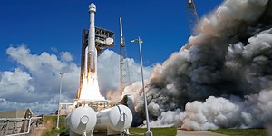 Boeing’s astronaut capsule arrives at the space station after thruster trouble