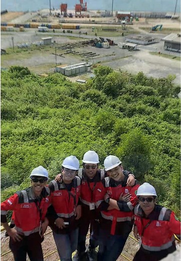 Offshore Engineering Highlights and Pipeline Construction