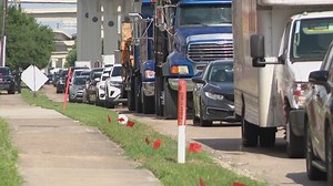 Houstonians navigate disrupted weekend travel due to CenterPoint power line work