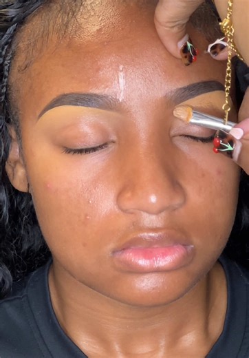 BROW LOVE 🥰 using @Sephora Collection retractable brow pencil of course in shade