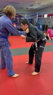 Brazilian Jiu Jitsu Class For Beginners #jiujitsu #brazilianjiujitsutraining #martialarts #mma