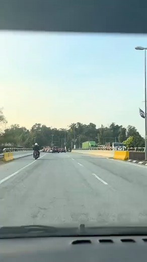 Axia有无线充油？ | KL Online