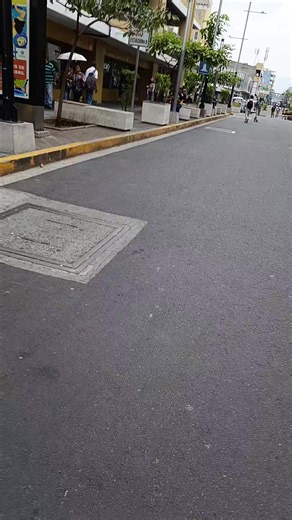 Aquí estamos Trabajando Para Sacar La Megar Hastada Hoy Espero apoyo una ayuda Dinero Por Medio Banco Agrícola Yo Soy Vendedor ambulantes El centro histórico de San salvador Vendiendo Agua yo Soy Tío Manuel Live