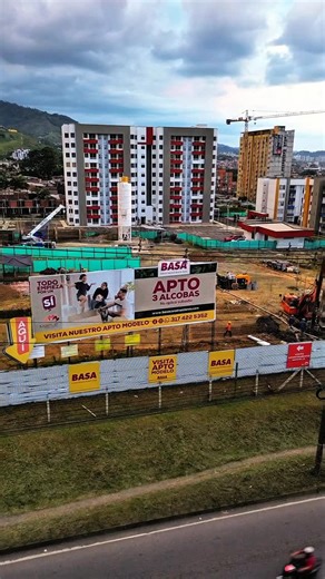 Maple crece y se consolida este 2026 🏗️🍁 Iniciamos nuestra segunda etapa, una oportunidad única para invertir hoy en el hogar que siempre has soñado, con una ubicación estratégica en Dosquebradas Risaralda 📍 Aún estás a tiempo de asegurar tu espacio en un proyecto que avanza con fuerza y visión de futuro. 🏡 Di sí a vivir en Maple 📩 Contáctanos y da el primer paso hacia tu nuevo hogar. | BASA Construcciones