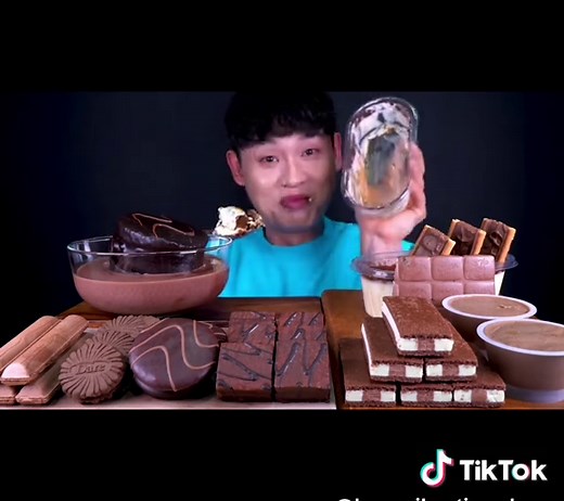 Chocolate Dessert MukBang: Enjoy Delicious ASMR Treats!