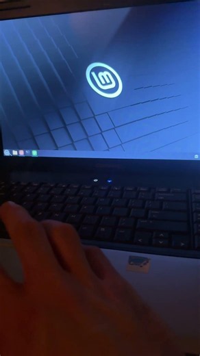 Linux Mint on a Compaq Presario CQ61 final demo in 2026 episode 2