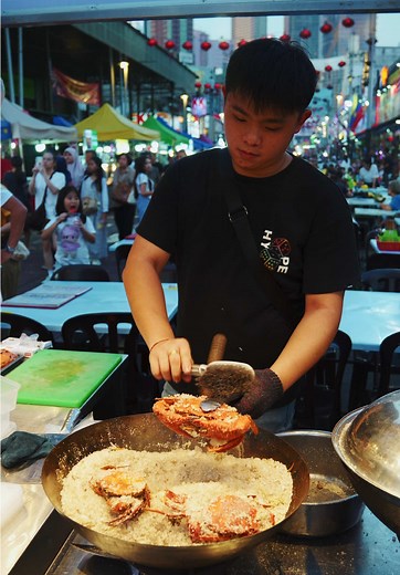 Salted Baked Crab Experience in Kuala Lumpur