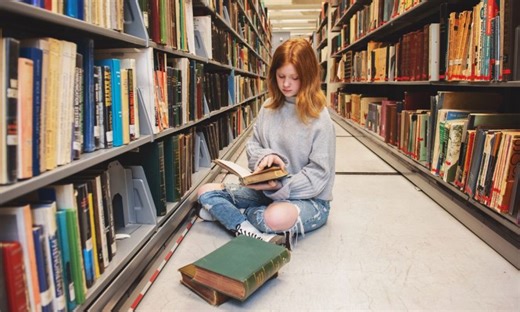 English Teachers Work to Instill the Joy of Reading. Testing Gets in the Way