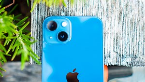 Recenze iPhone 13: skvělé fotoaparáty a konečně slušná výdrž