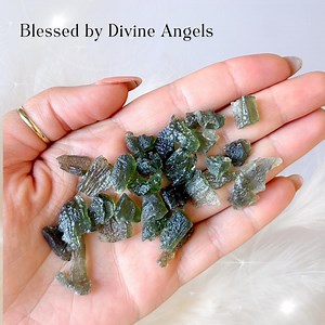 Raw Genuine MOLDAVITE 1-3 Gram Stone of Transformation Crystal Moldavite High Vibration Stone Tektite Rare Meteor Moldavite Piece - Etsy