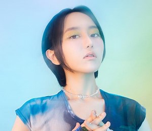 What Is a Yogic Flying? - Yeseo - LETRAS.COM