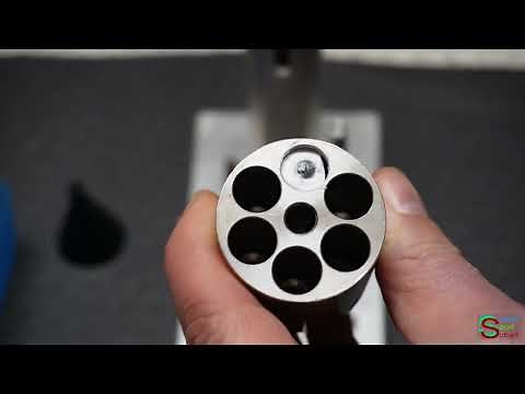 Laden und Schießen mit dem Schwarzpulver Revolver