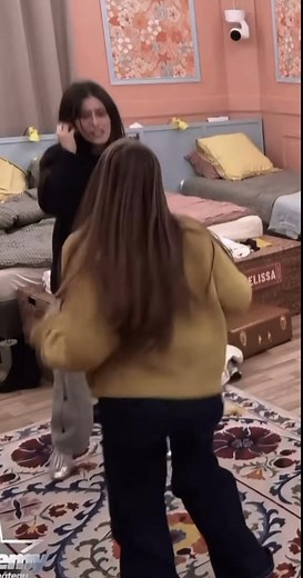 L'énergie positive d'Anouk et Jeanne est contagieuse ! 💃🏻❤️ #StarAcademy #starac #staracademy2025 | Anouk Star Academy