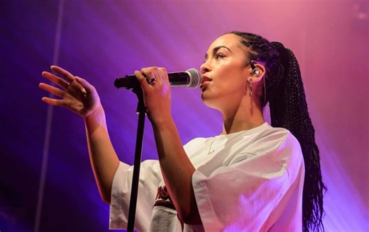 15 Best Rhythm and Blues Songs of All Time - Singersroom.com