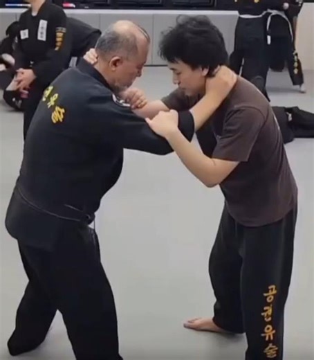 Brutal Arm Lock Submission 😱🔥 #MartialArts #JiuJitsu #SelfDefense