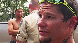 2.1M views · 30K reactions | El sargento Jewell se encuentra con un hombre pescando sin licencia, con el que ya se había visto anteriormente y quien tiene antecedentes. ¿Cómo terminará esta vez la historia entre ellos? 樂 #JusticiaSalvaje | Animal Planet Latinoamérica | Facebook