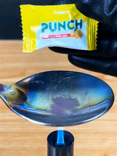 Punch Candy With 7up Cold Drink Vs Angry Hot Spoon #satisfyingvideo #hotspoon #angryspoonexperiment