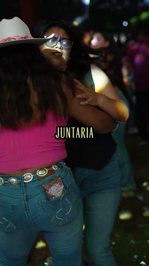 ¡Por amarte robaría una estrella! ⭐️❤️‍🔥#lyrics #envivo #hmm #animocompas