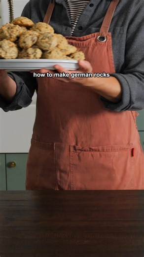 If you haven't had them, they're a must try! - recipe in first comment! - #germanfood #germancookies #holidaybaking #holidayfun #comfortfood | 12 Tomatoes